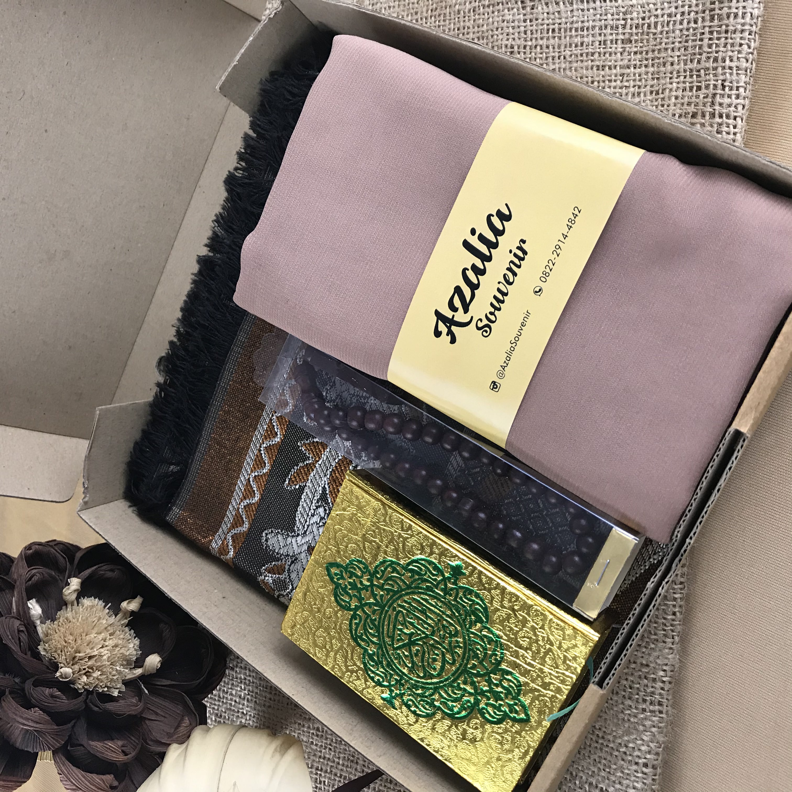Hampers B Kado Cewek Sajadah Al Quran Jilbab Tasbih Kado Ulang Tahun Wisuda Anniversary