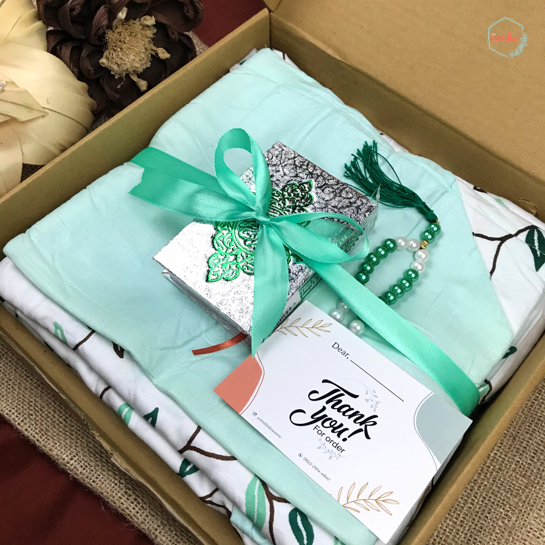 Hampers Gift Box Mukena Katun Rayon Souvenir Seserahan Kado Ulang Tahun Wisuda Anniversary